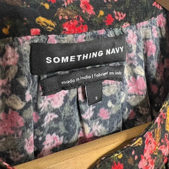 SOMETHING NAVY Micro Floral Print Button Down Relaxed Fit Blouse - Picture 8 of 13